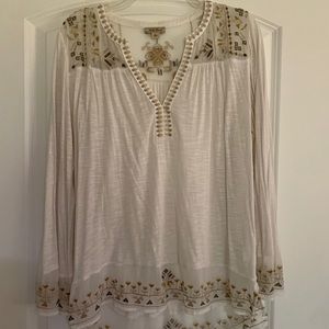Lucky Brand Beautiful Embroidered Peasant Top